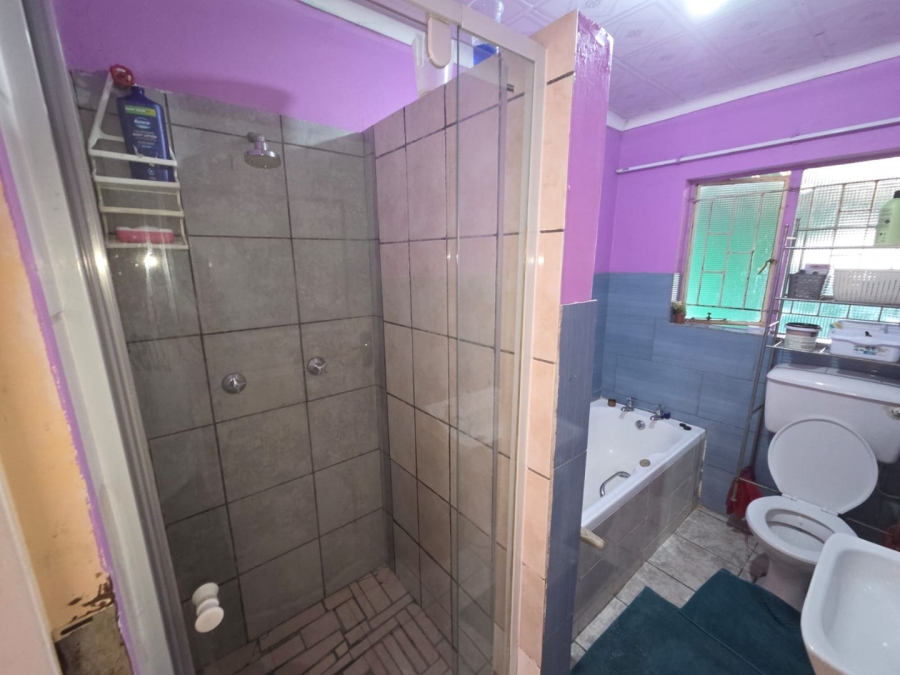 3 Bedroom Property for Sale in Lourierpark Free State